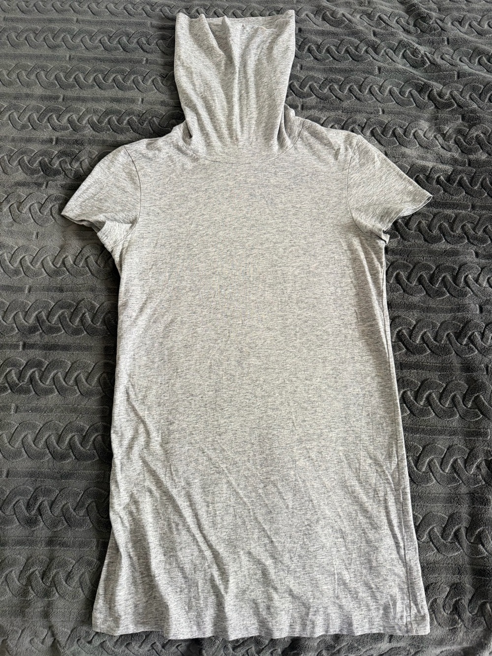 Theory Gray Short-Sleeve Turtleneck Top